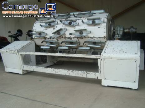 Centr�fuga industrial de ovos de p�scoa