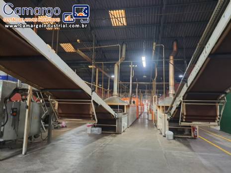 F�brica completa linhas de biscoitos laminados e  recheados, rosquinhas, wafer, cream cracker 4500 kg por hora Ariete Assistecwaffer