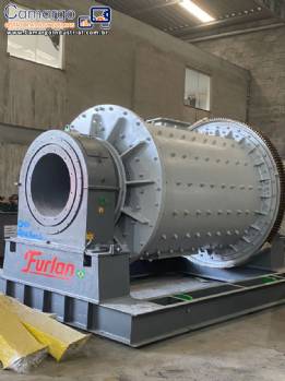 Moinho cont�nuo cil�ndrico de bolas Furlan 150 CV