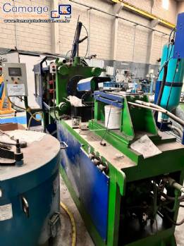 Injetora de alum�nio zamak ou lat�o JASOT 150 toneladas